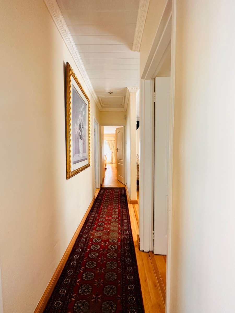 4 Bedroom Property for Sale in Flamingo Vlei Western Cape